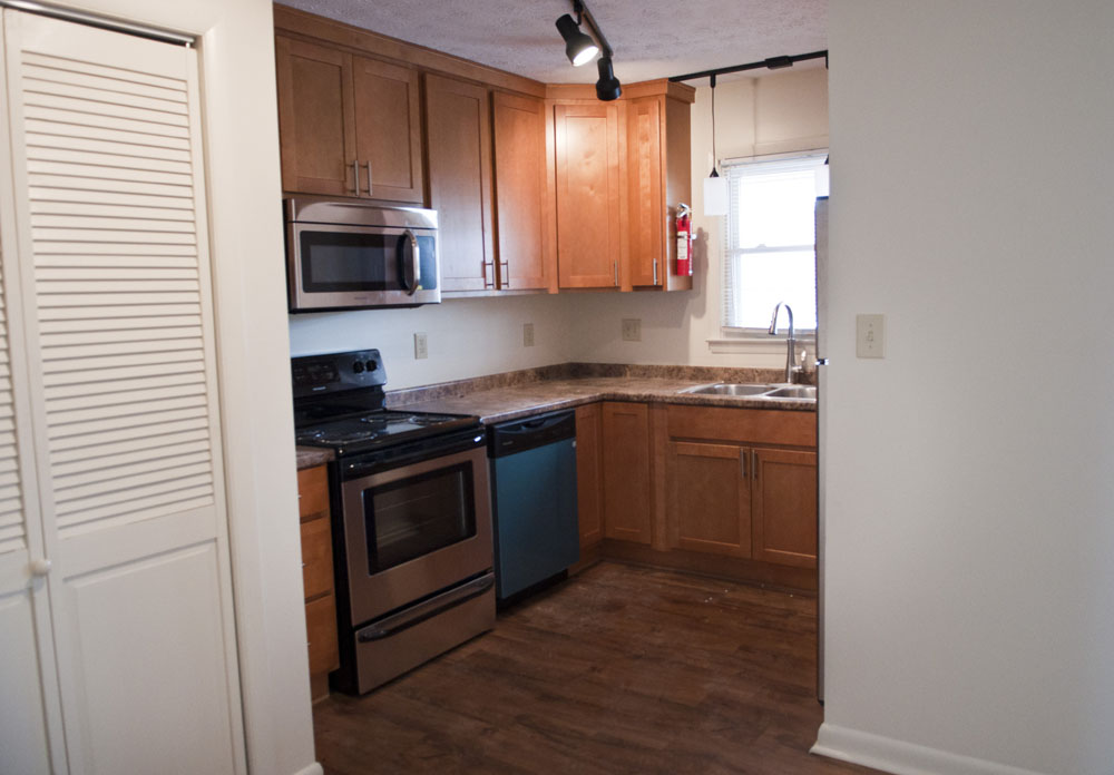 King & College Apts Holton Mountain Rentals